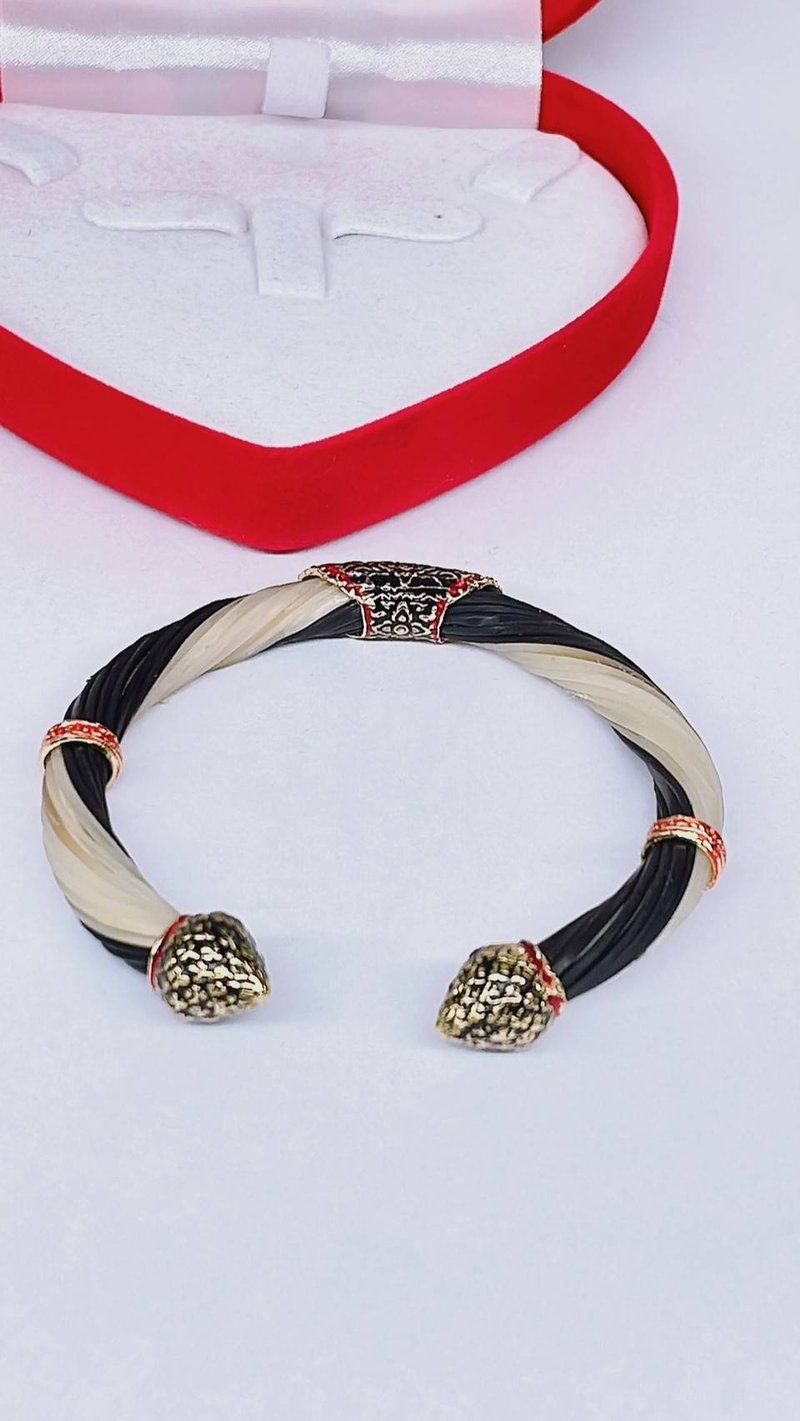 正品象毛手链，白和黑色，莲花花蕾头，银镶嵌，金镶嵌，素可泰珐琅，均码 - 手链/手环 - 银 多色