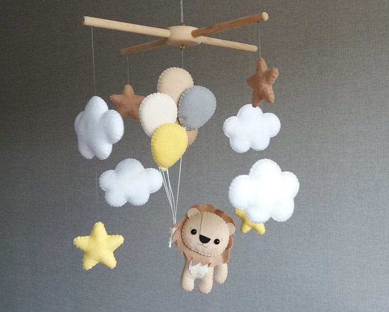 Safari baby mobile, Lion baby mobile, Neutral baby mobile, Baby birthday gift - 满月礼盒 - 其他材质 多色