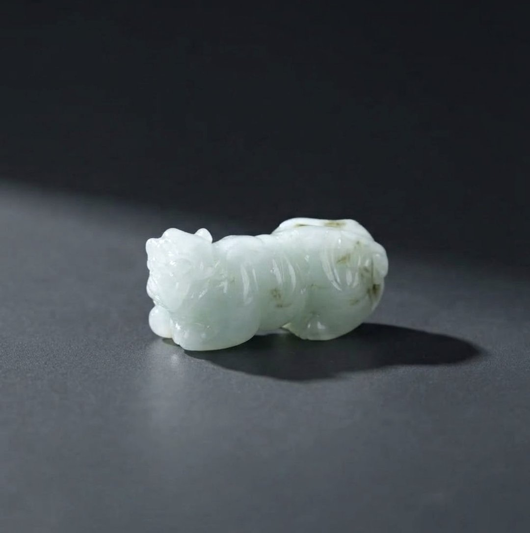 冰糯种飘绿花翡翠老虎 | 天然A货翡翠 | 送礼 - 吊饰 - 玉石 透明