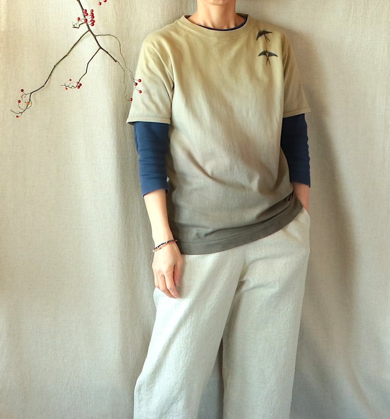 ツバメのTシャツ - 女装 T 恤 - 棉．麻 黄色