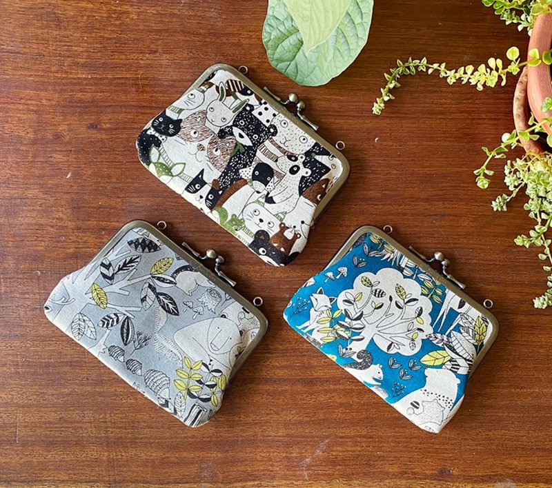 口金包 短夹  手拿包 钱包 腕包 亲子口金 短夹/动物森林 - 皮夹/钱包 - 棉．麻 蓝色