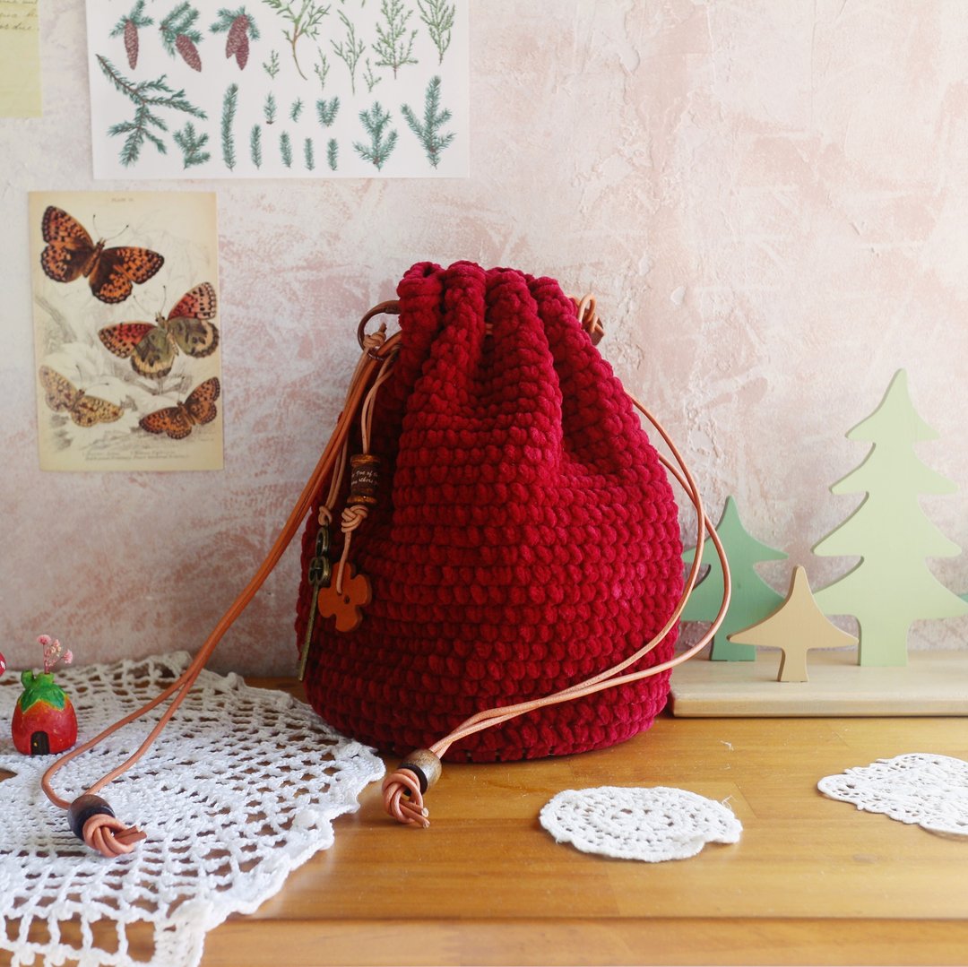 【完售】Handmade手工编织/绒毛线编织手提包/肩背包/两用/水桶包 - 手提包/手提袋 - 其他材质 红色