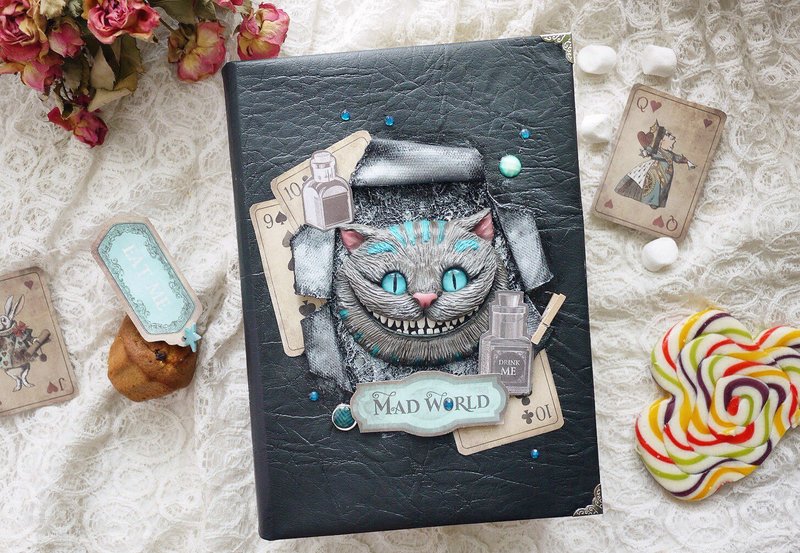 Black handmade diary with Cheshire cat, Polymer clay journal Alice in Wonderland - 笔记本/手帐 - 其他材质 黑色