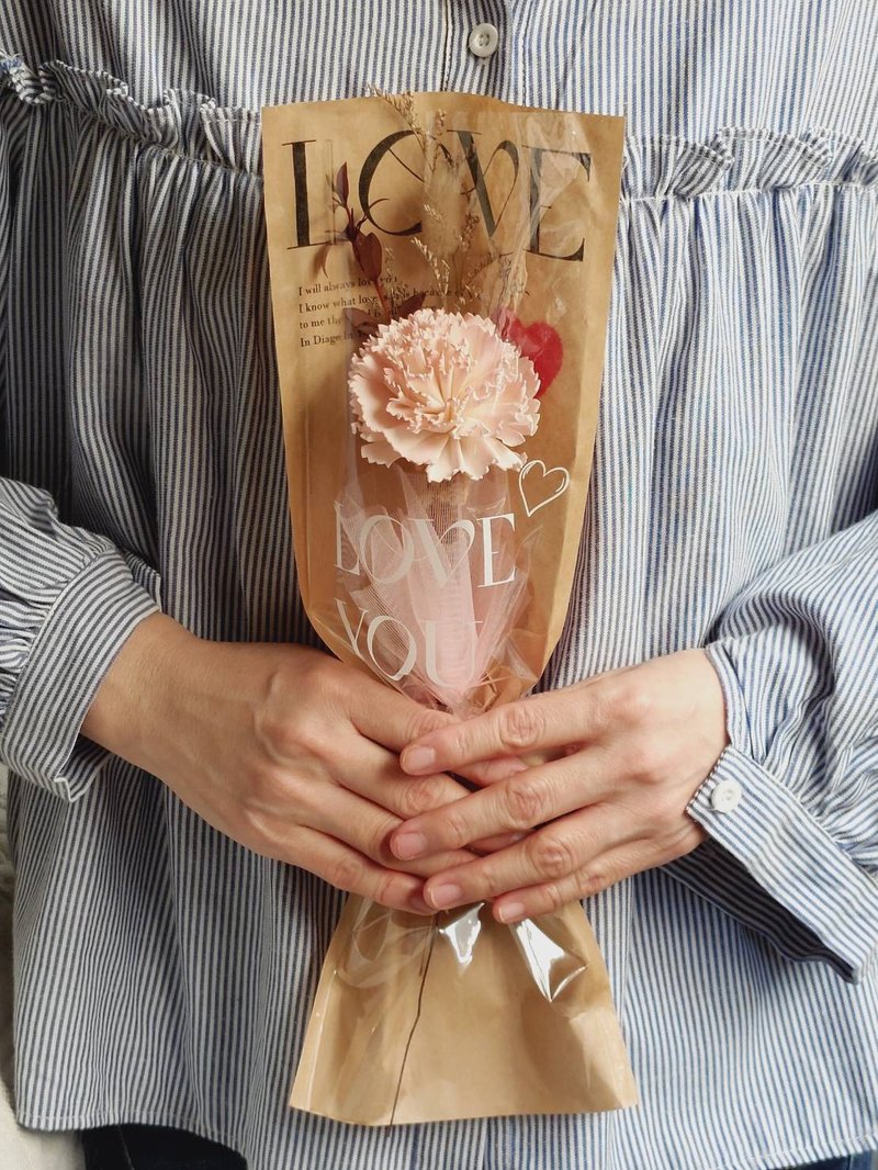 母亲节专属 索拉花康乃馨花束 附提袋 - 干燥花/捧花 - 植物．花 