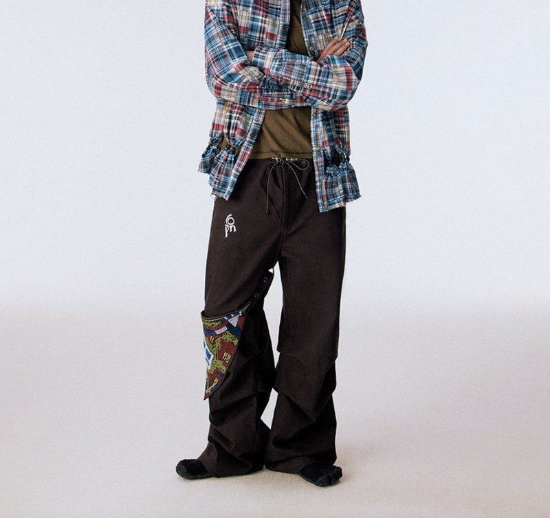 日系复古 / 褶皱微镰刀洗水工装裤 - 女装长裤 - 其他材质 紫色