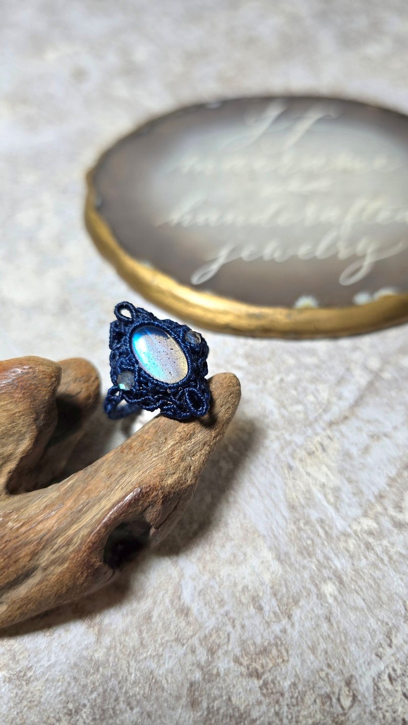 L133蓝拉长石。南美蜡线编织戒指 - 戒指 - 其他材质 蓝色