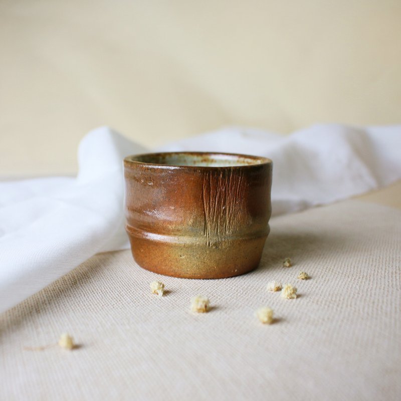 竹筒陶杯 灰釉彩 新彩烧 柴烧陶艺 手作作品 | 陈威恩 作品 - 茶具/茶杯 - 陶 金色