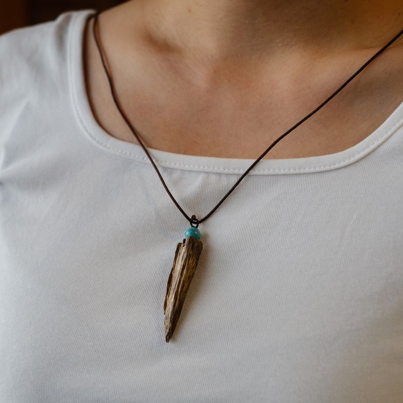 【沉香吊坠】老安汶沉香 吊坠 吊饰 - 香薰/精油/线香 - 木头 