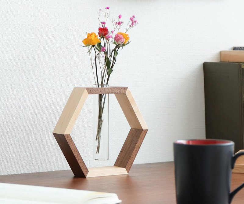 旭川工艺 Craft 游雅 ICHIRIN Rokkaku花瓶 - 花瓶/陶器 - 木头 