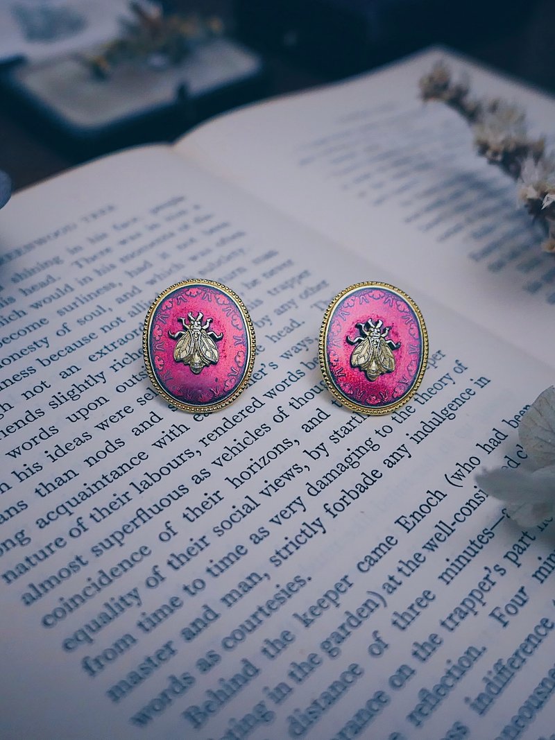 MMA 博物馆花边暗纹蜜蜂耳环—美国古董首饰 Vintage Jewelry - 耳环/耳夹 - 珐琅 