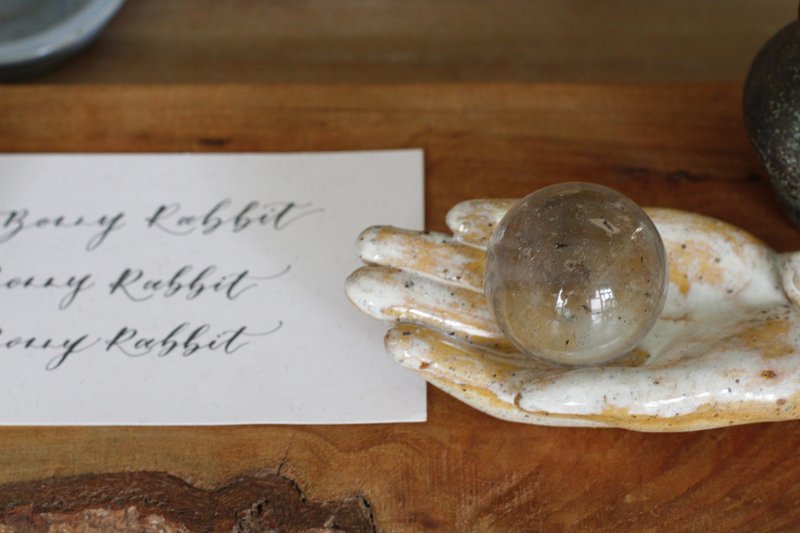 纯手捏陶瓷手形置物盘 - 收纳用品 - 陶 白色