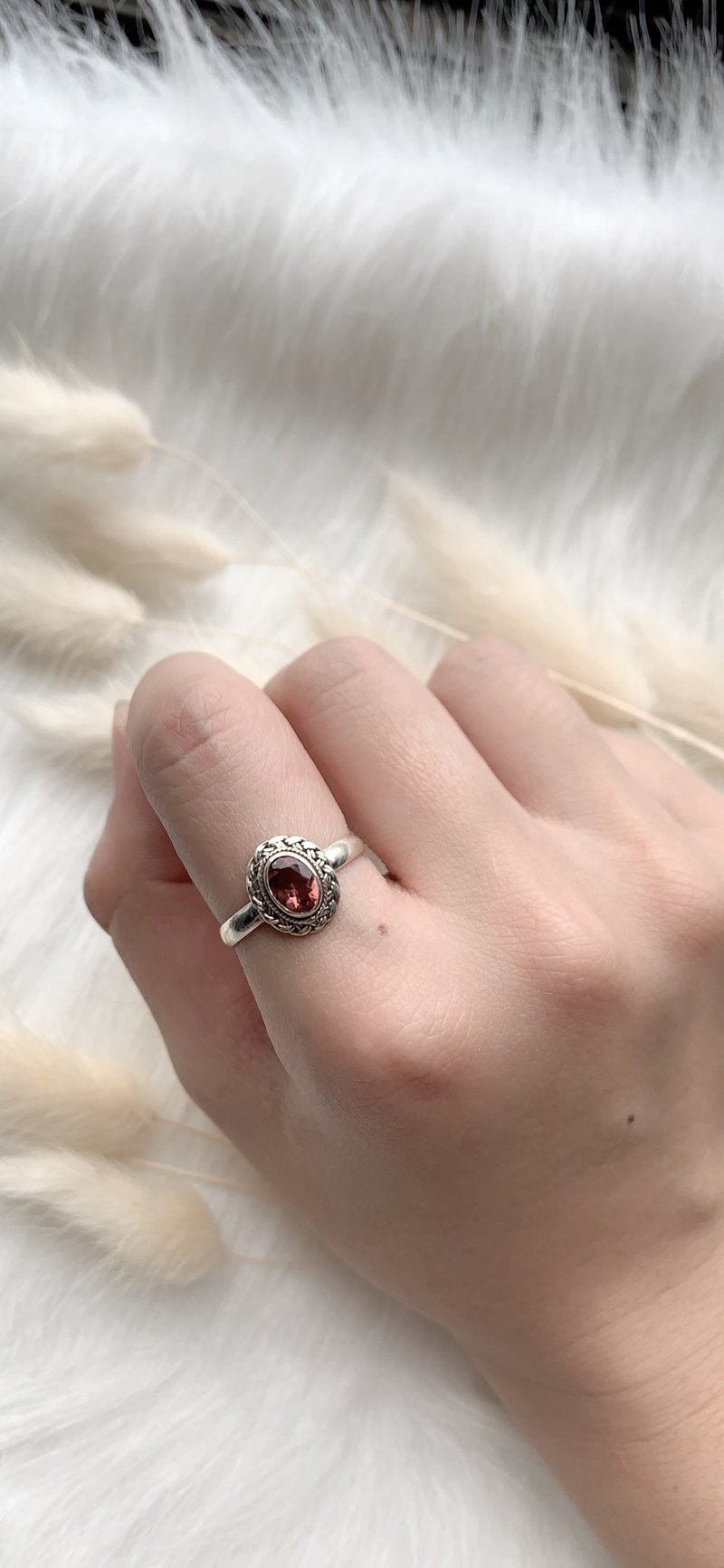 桃红碧玺925纯银麻花镶边戒指 尼泊尔手工银饰 - 戒指 - 宝石 银色