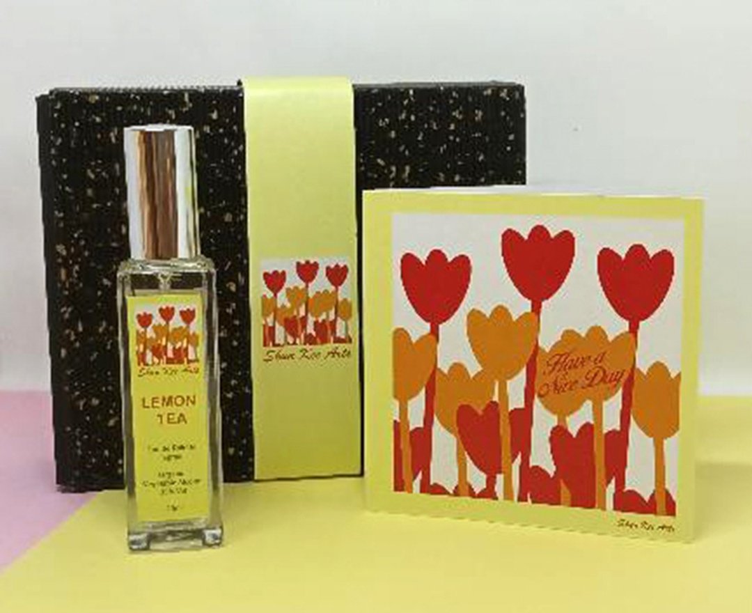 有机植物乙醇香水 (鸡蛋花,葡萄柚味) 20ml - 香水/香膏 - 其他材质 黄色