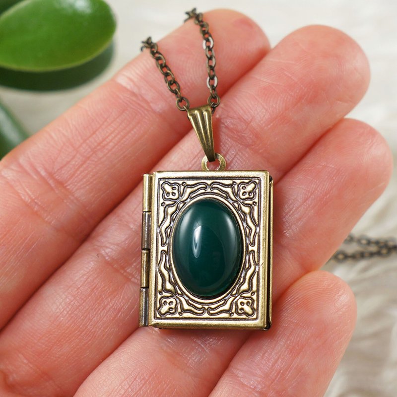 Green Agate Brass Locket Green Stone Photo Locket Book Pendant Necklace Jewelry - 项链 - 半宝石 绿色