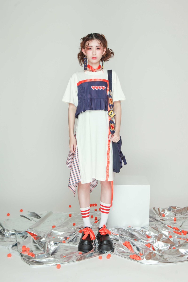 夏长款侧开叉拼接面料刺绣装饰纯棉白色T恤女 - 女装 T 恤 - 棉．麻 白色