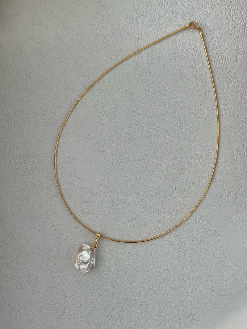 Petal Pearl Necklace / Choker 花瓣珍珠项圈 / 项链 - 项链 - 珍珠 白色