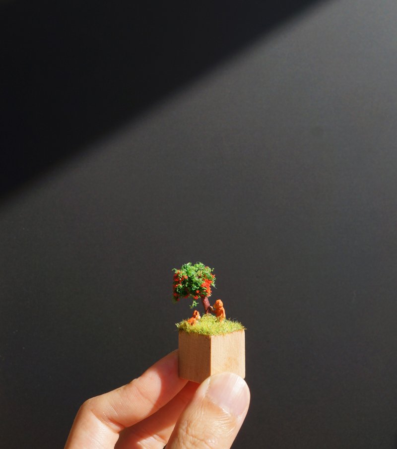 方草 用拥有神秘磁力的立方去说故事 - 冰箱贴/磁贴 - 木头 多色