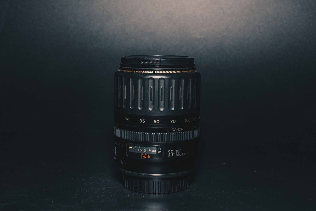 Canon EF 35-135mm F4-5.6 USM 變焦鏡頭 - 相机 - 其他金属 黑色