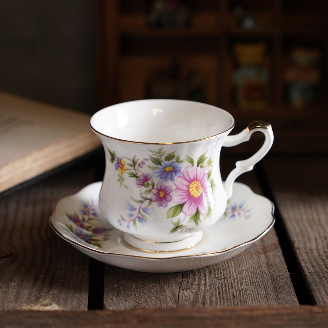 英国Royal Ascot 'Blue Velvet'系列细骨瓷茶杯组/非洲紫罗兰 - 茶具/茶杯 - 瓷 多色