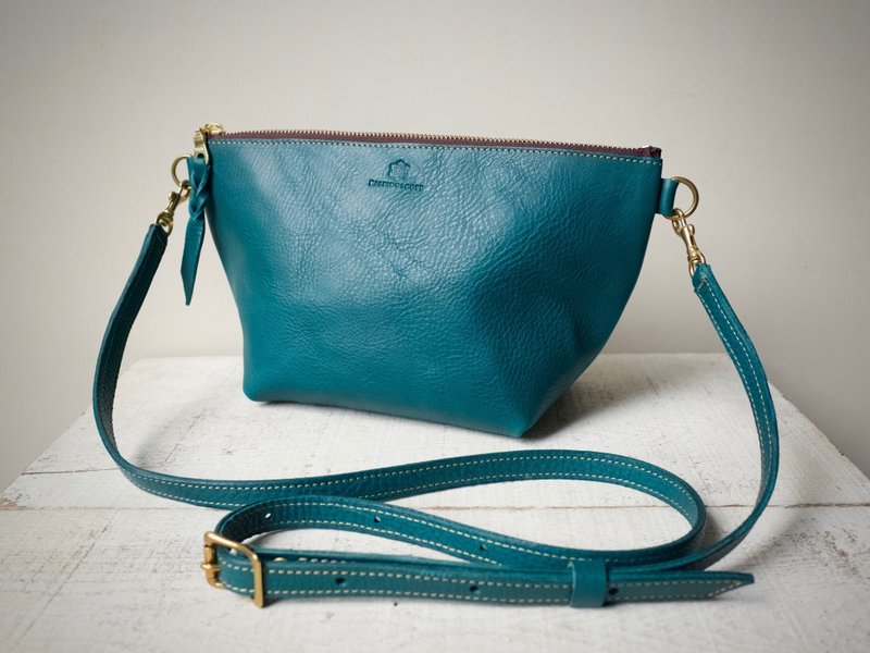 Italian leather clutch shoulder bag barco turquoise - 侧背包/斜挎包 - 真皮 蓝色