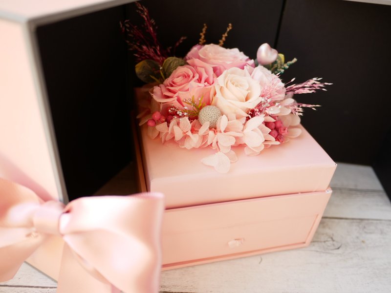 【浪漫永生花礼盒】抽屉礼盒 花盒 花礼 首饰盒 告白 七夕情人节 - 干燥花/捧花 - 植物．花 粉红色