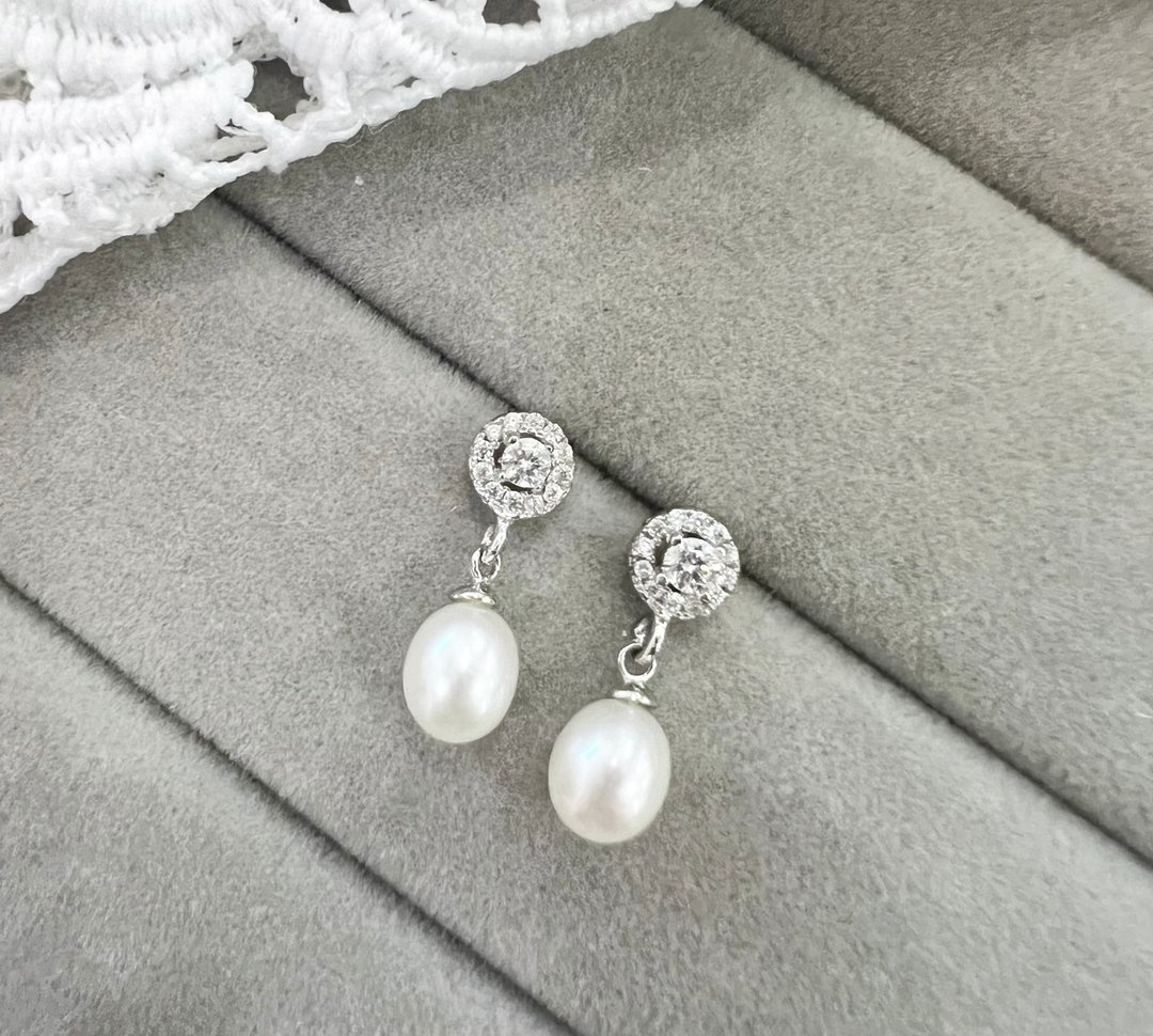 Freshwater Pearl - 耳环/耳夹 - 其他金属 银色
