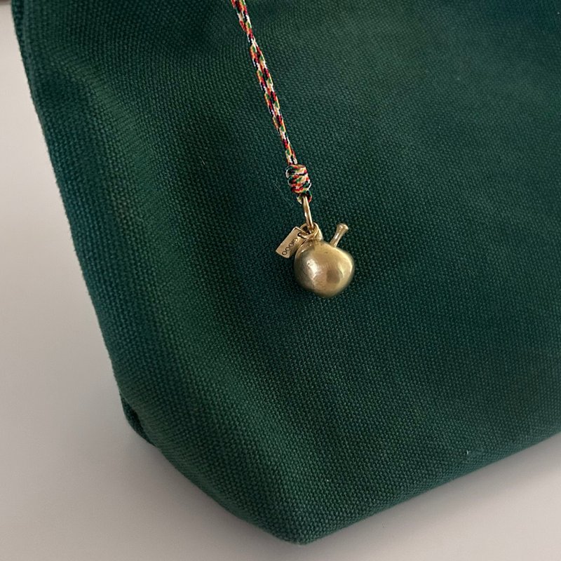 农场直送—平安苹果 黄铜编绳吊饰 - 吊饰 - 铜/黄铜 