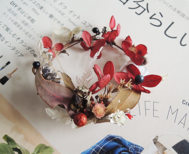 微甜·圈 小品系列 手作 不凋红绣球花 尤加利叶 小星花 法国白梅 古典绣球 甜甜圈 干燥花 小花圈 甜塔 墙上小花圈 现货 - 摆饰 - 植物．花 红色