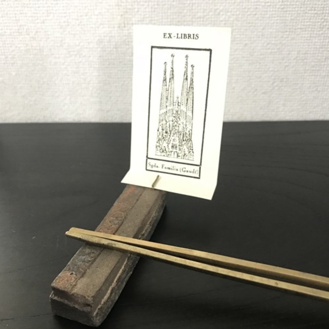 Pinkoi 代购 -  (特价) 烧石 & Doorai 筷架 & 菜单架 - 筷子/筷架 - 陶 
