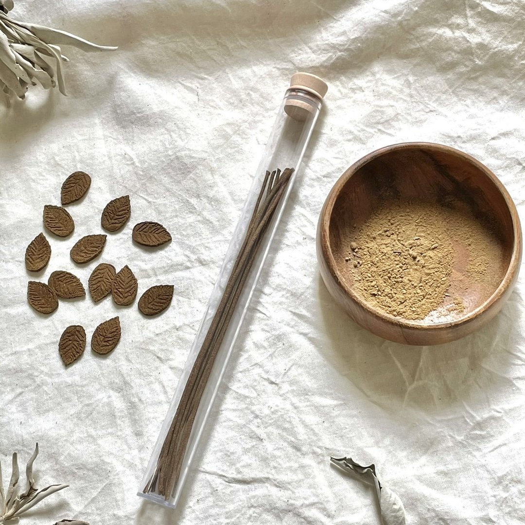 手工自制 杜松迷迭香线香卧香 香片香饼 - 香薰/精油/线香 - 其他材质 多色