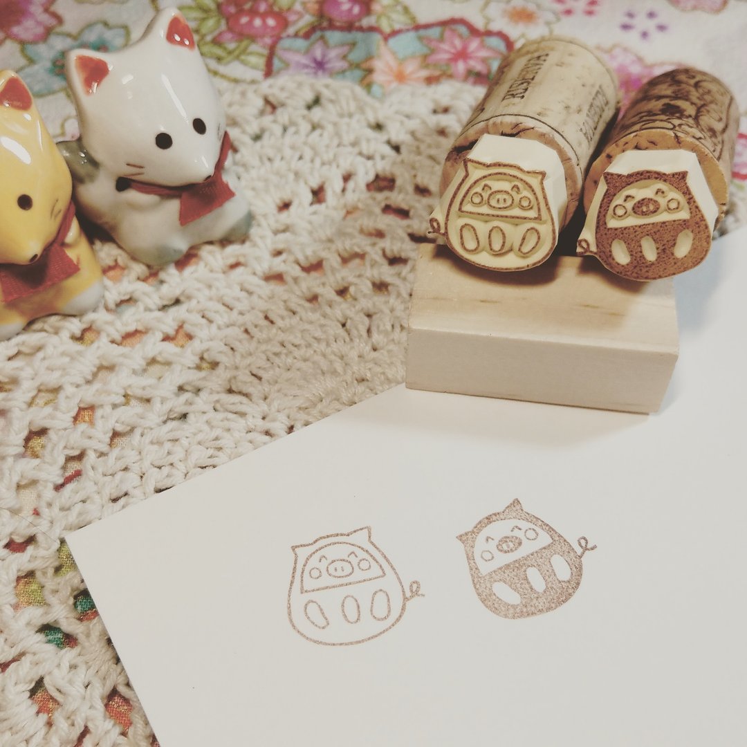 | 展示作品 |  小福神软木塞系列-金色娃娃-猪猪款 手刻印章 - 印章/印台 - 其他材质 橘色