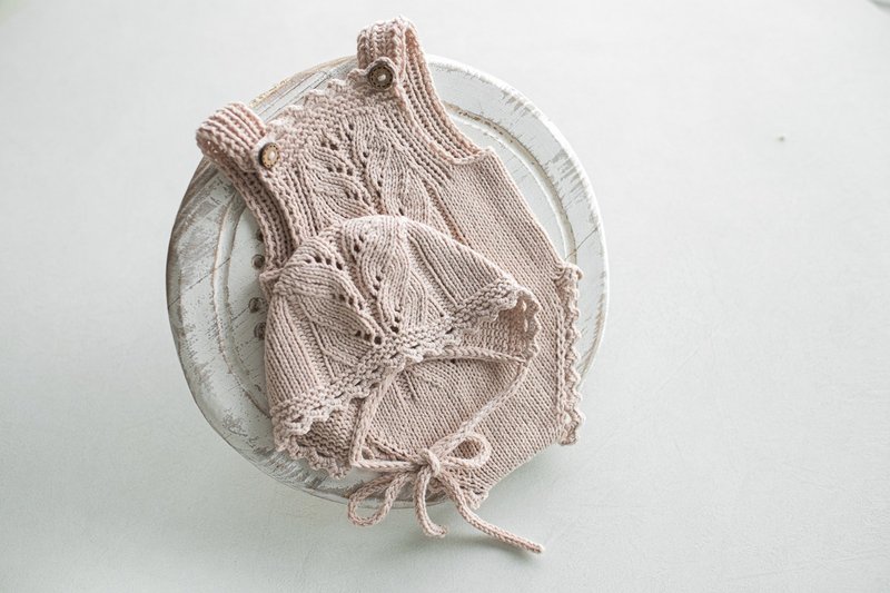 新生儿女孩粉红连身衣：小女孩的完美服装 - 婴儿饰品 - 其他金属 粉红色