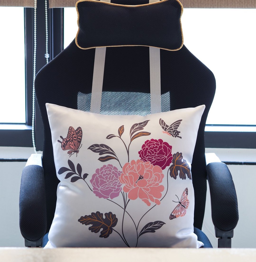 日式花园抱枕(45cmX45cm) - 枕头/抱枕 - 聚酯纤维 多色