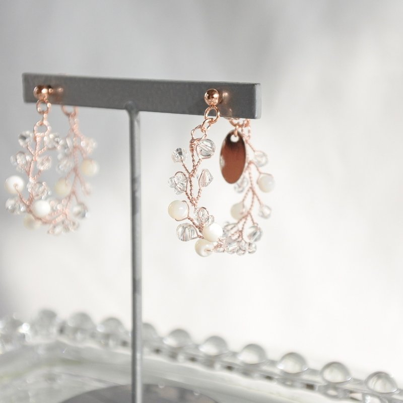 Yuwai - Pink wire accessory - 耳环/耳夹 - 其他金属 粉红色