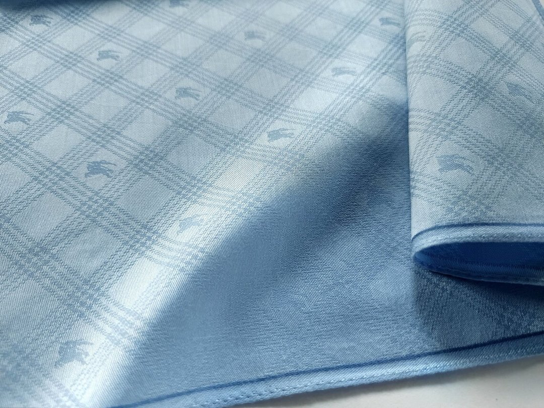 Burberry 复古手帕 — 经典格纹骑士马术图腾 19 x 19 英寸 - 手帕/方巾 - 棉 蓝色