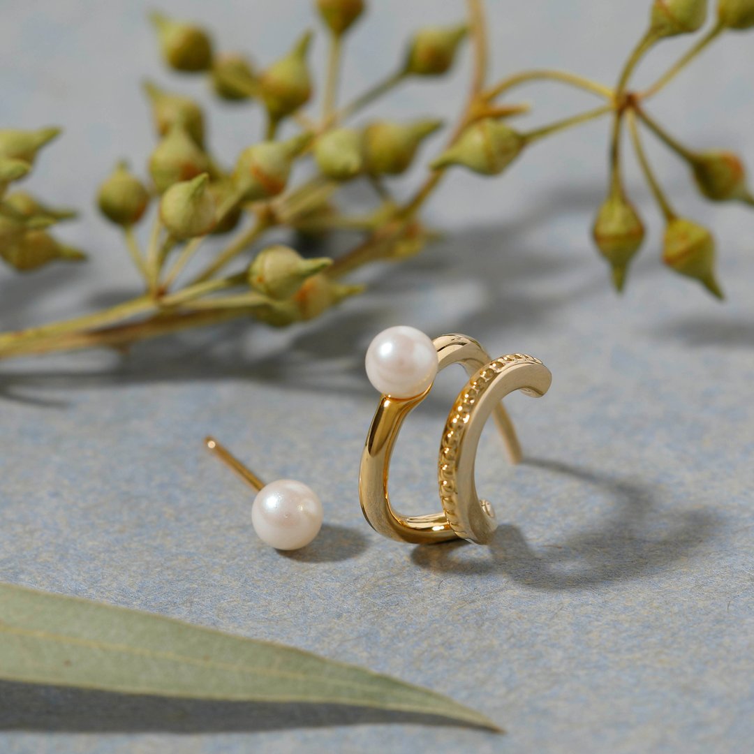 asymmetry-pearl pierced earring GD 无镍耳环 时尚不对称设计 珍珠 金色 - 耳环/耳夹 - 其他金属 金色