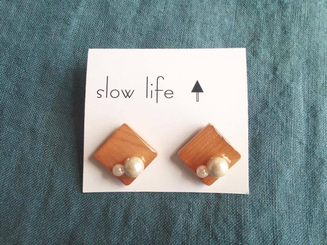Wooden earrings A - 耳环/耳夹 - 木头 咖啡色
