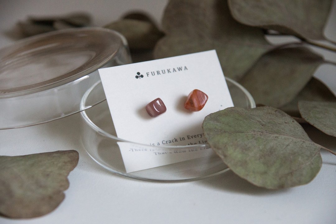 CRACK | 矿物系耳环 |  EARRINGS - 耳环/耳夹 - 玉石 红色