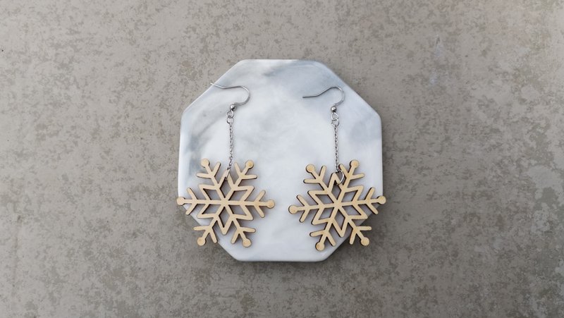 木雪花耳勾 - 耳环 耳夹 木制 防敏 不锈钢 文青 - 耳环/耳夹 - 木头 卡其色