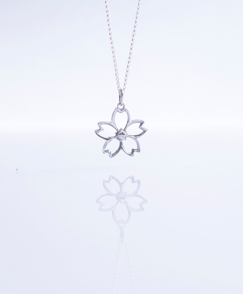 镂空樱花项链  手作925纯银 桜ネックレス Sakura - 项链 - 纯银 银色