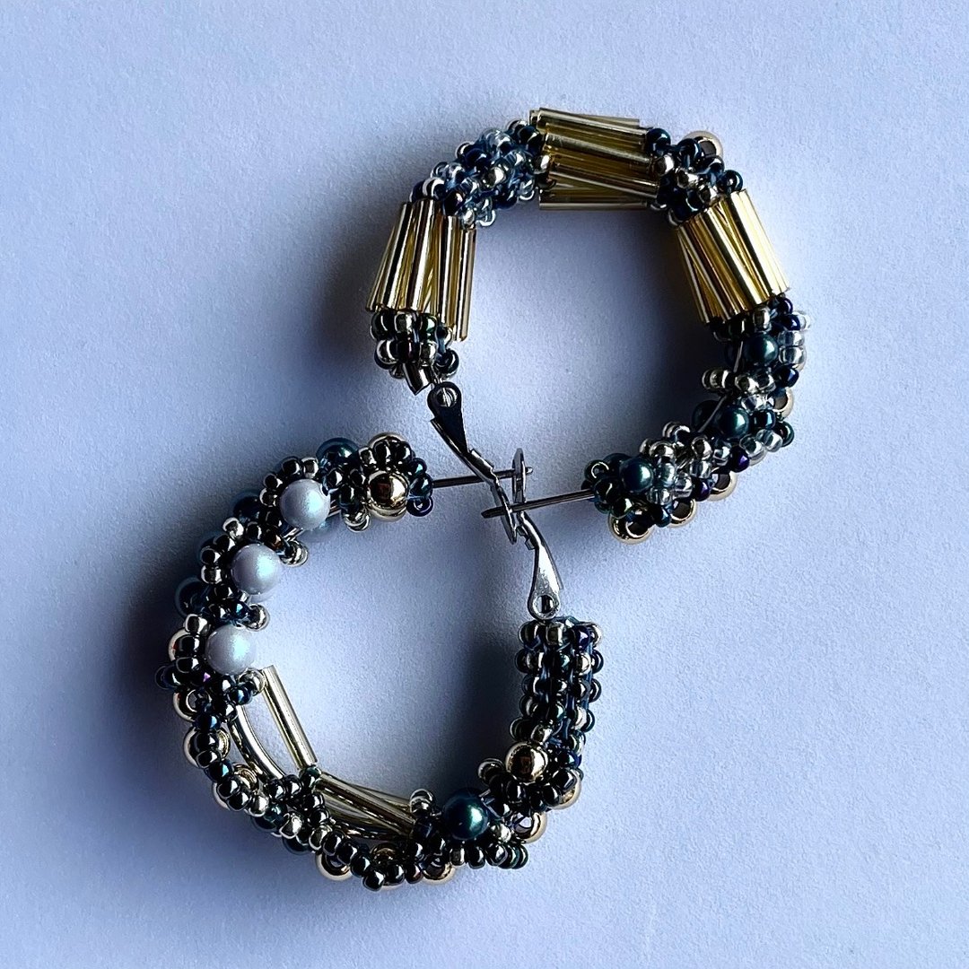 水晶珍珠圆圈式耳针珠饰 - F.I, Infinite L - 耳环/耳夹 - 水晶 金色