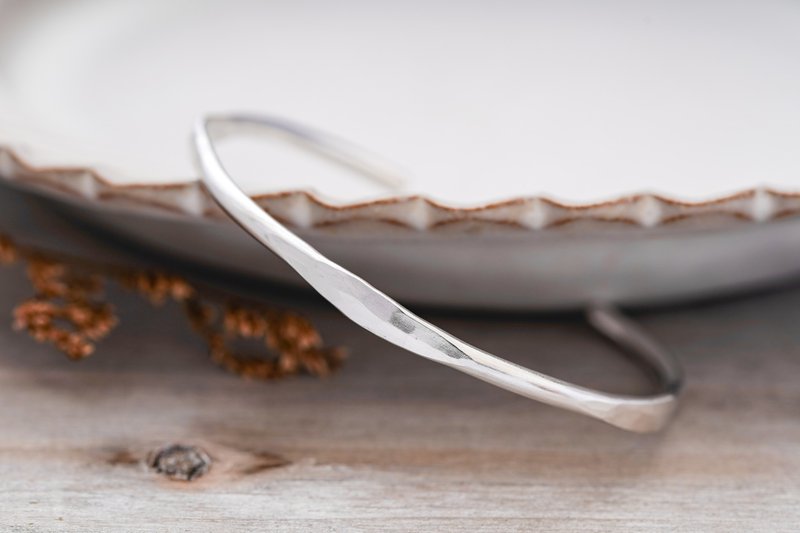 ni.kou 纯银 朵朵水波 开口 手环 - 手链/手环 - 其他金属 