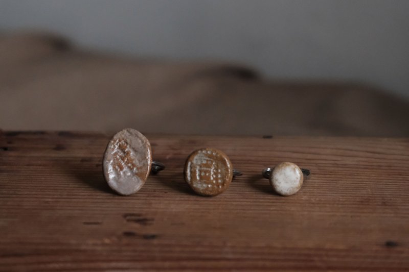 灰蒙蒙系列 可调式戒指 - ying work shop。 - 戒指 - 陶 灰色