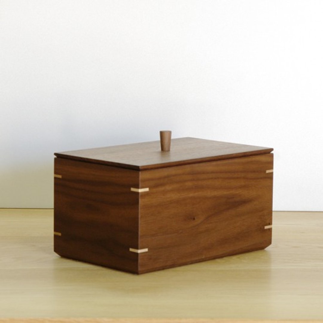 Warm mask holder of walnut lumber - 收纳用品 - 木头 