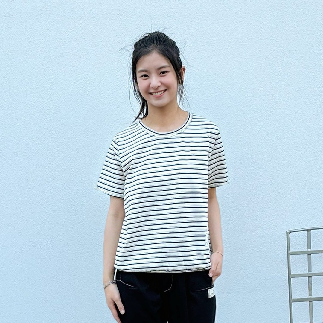 Hana Mokuba 圆领线条收口上衣 - 女装上衣 - 其他材质 