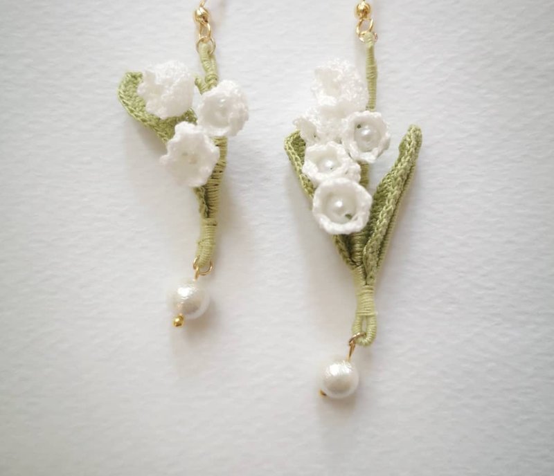 *My Fancy Handmade*手鈎铃兰花耳环 - 耳环/耳夹 - 绣线 白色