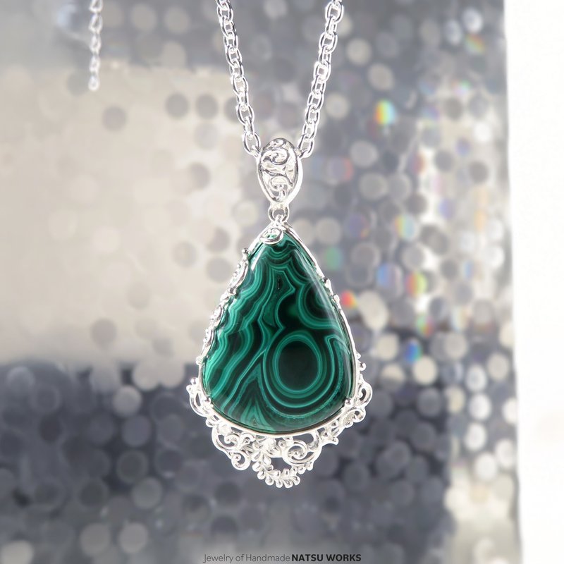 孔雀石 坠饰 / Malachite Pendant - 项链 - 宝石 绿色