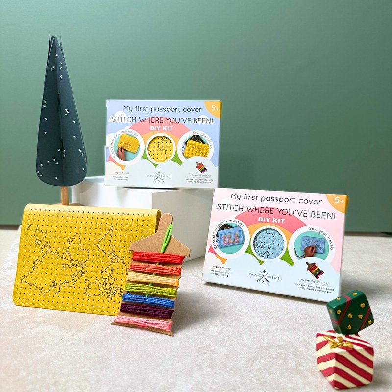 【边走边缝】小小旅行家的地图护照套 - 限定礼盒组 - 护照夹/护照套 - 人造皮革 黄色