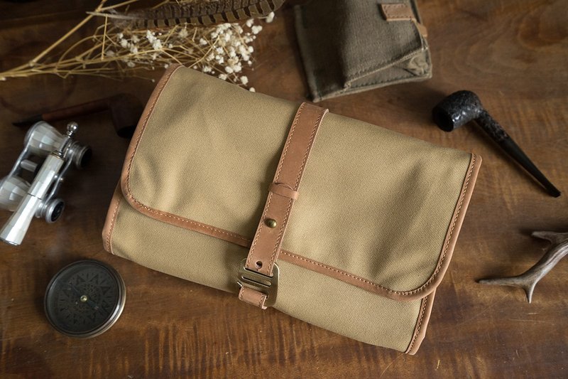 旅行洗漱收納包/工具包 卡其色 - 化妆包/杂物包 - 棉．麻 卡其色