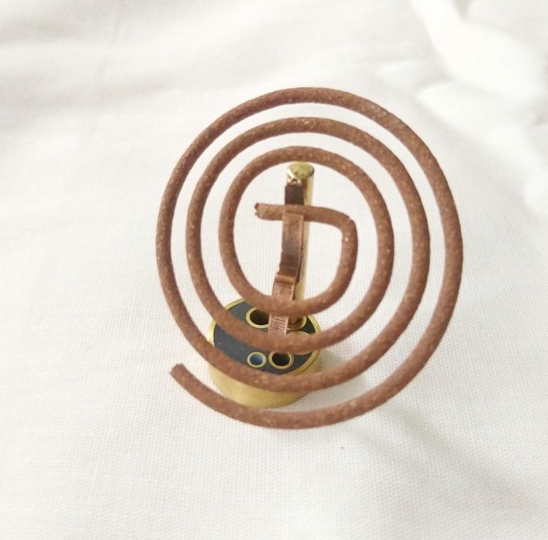 复古色黄铜香座 线香和环香皆可用 - 香薰/精油/线香 - 铜/黄铜 卡其色